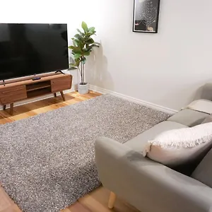 Cozy In Ahuntsic With Free Parking And Near Metro Station Appartement Montréal