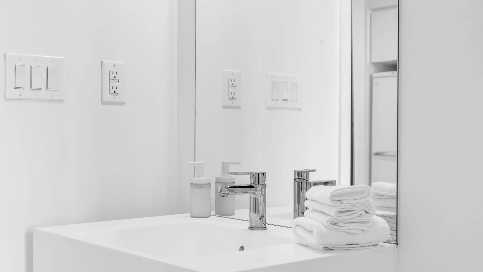 Lejlighed Lake View Suite - 1 Free Parking Toronto